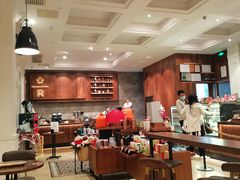 大堂-星巴克臻选(广州沙面店)