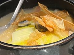 -穹六人间 people 6(岳阳路店)