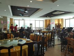 大堂-正宗鸡饭粤香酒家(朱村店)