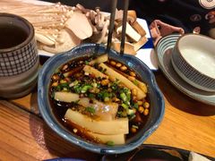 -野山舂·贵州现舂酸汤火锅(鸿通城店)