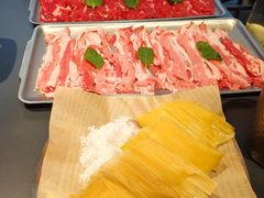 -由衷贵州酸汤牛肉火锅(新桥店)
