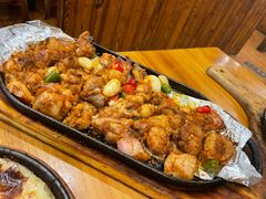 -老东镇啤酒屋海鲜加工·蒸汽海鲜·海鲜烧烤(台东店)