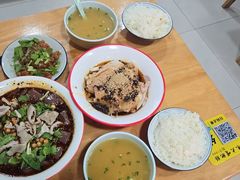 -朱大嘴肥肠血旺(福字街店)