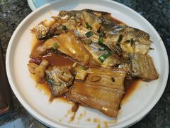 红烧杂鱼-小城故事·地道宁波味(月湖盛园店)