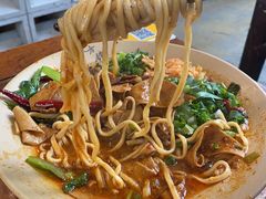 -方铲铲·成都板凳面(滨江银泰店)