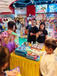 -Hamleys哈姆雷斯(东方福来德店)