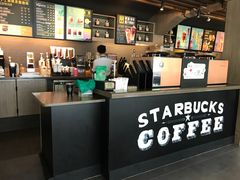 -星巴克(西藏路店)