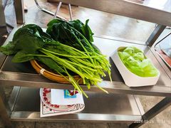 -生活如沸·顺德水牛奶火锅(大学路店)