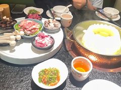 -得意咚瓜·顺德鱼生·冬瓜火锅(深圳首店)