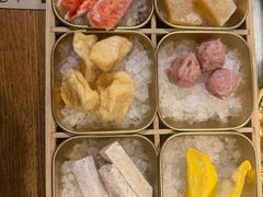 -尚尚仙·酸汤猪手·猪肚鸡火锅(华联万柳购物中心店)