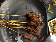 -何师烧烤·香辣蟹·川菜·30年老品牌(太古里旗舰店)