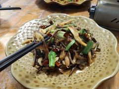炒杂菜-古城苗家土菜馆(河景餐厅店)