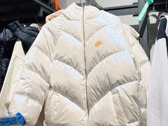 -燕莎奥特莱斯购物中心