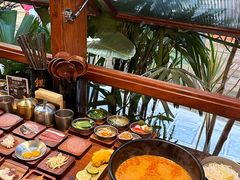 -银米·云南传统过桥米线(双廊黑金冠店)