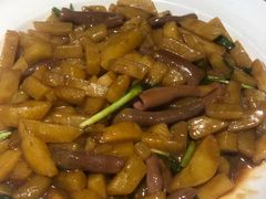 土豆条炖海肠-品味居·首店·大连鲜活海鲜大连菜(东港店)