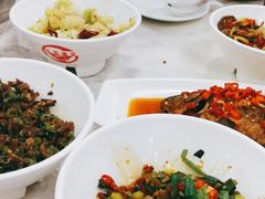 -红色湘菜馆(春风店)