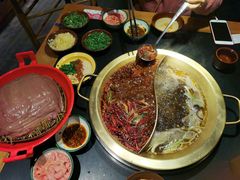 -王婆乔鲜鱼自助火锅(蜀汉路店)