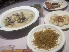 -客家大院·非遗赣南客家菜(郁孤台店)