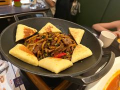酸笋紫苏炒牛腱-桂小厨广西菜(万象城店)
