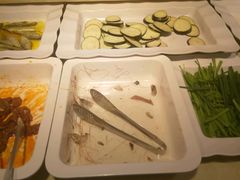 -北京汉丽轩海鲜烤肉自助火锅一体(中百店)