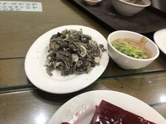 -护国寺小吃(东四店)