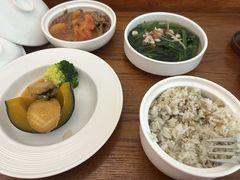 -雪梅月子中心(华侨城店)