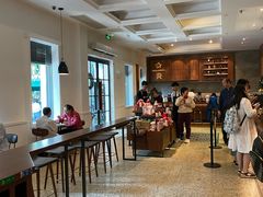 大堂-星巴克臻选(广州沙面店)