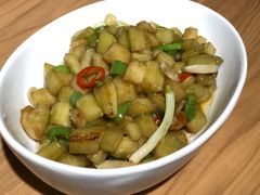 茄子-凯撒尔新疆特色主题餐厅(青山店)
