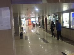 -上海中医药大学附属岳阳中西医结合医院闵行分院-停车场