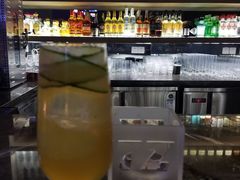 -TZ House音乐现场(来福士中心店)