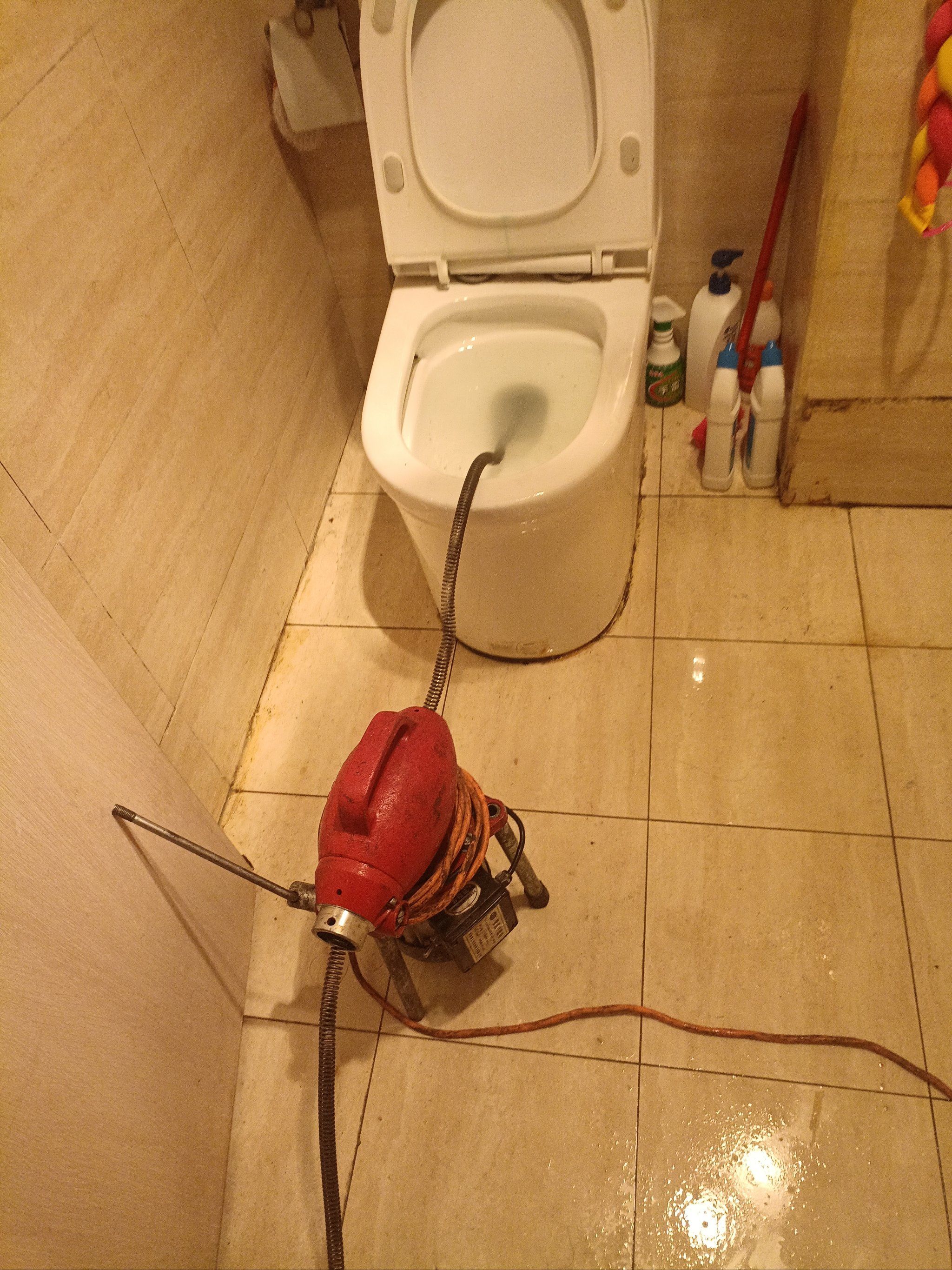 通下水,通马桶,通洗菜盆,通地漏,厨房下水疏