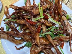 -超越海鲜屋(飞龙物业店)