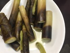 -刘涛酒店(江滩公园店)