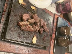 焦糖菠萝牛肋条-一沙一城·岩烤牛扒(深圳首店)