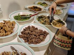 -火辣辣美蛙鱼头自助火锅(仁和路店)