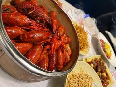 -郑东靓靓虾馆·金牌油焖大虾(天泽街店)