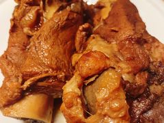 招牌酱大骨-关东小磨东北菜(上海长风大悦城店)