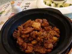 -客家大院·非遗赣南客家菜(郁孤台店)