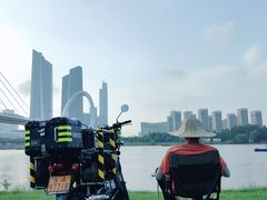 -南京眼步行桥