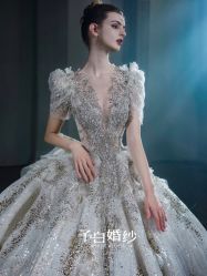 -予白婚纱礼服馆