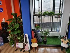 -八度音乐吉他教室(汉广店)