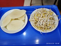 黄豆芽-行是老火锅(恒大御龙天峰店)