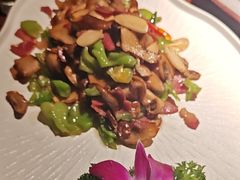 -花菇朵·云山雀 ll 野生菌火锅·精品云南菜(万柳店)