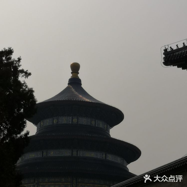 门票价格  公园分淡旺季。旺季联票28元