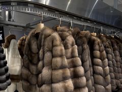 -肃宁华斯国际裘皮城