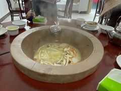 -姚记抚仙湖石锅鱼庄