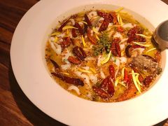 老坛子酸菜鱼（鲈鱼3-4人份）-太二酸菜鱼(广州IFC国金天地店)