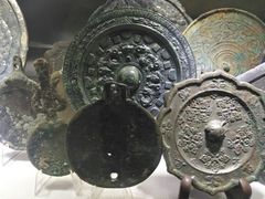 -云洲古玩城(大木桥路店)