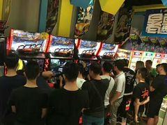 -反斗乐园π·电玩·高空拓展·蹦床(龙华天虹店)