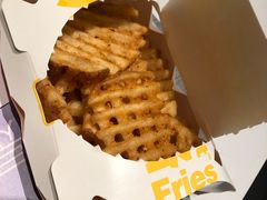 -麦当劳(宝山大厦店)